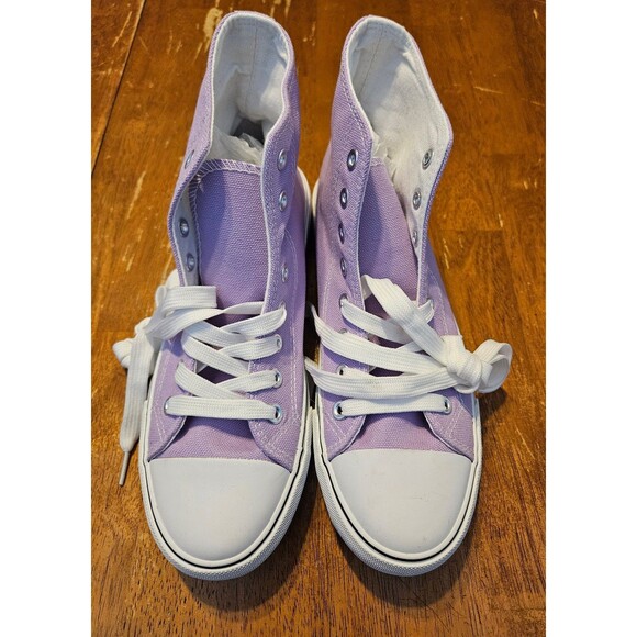Size 8 Sneakers Purple and White New Hi Tops Converse - Picture 2 of 6
